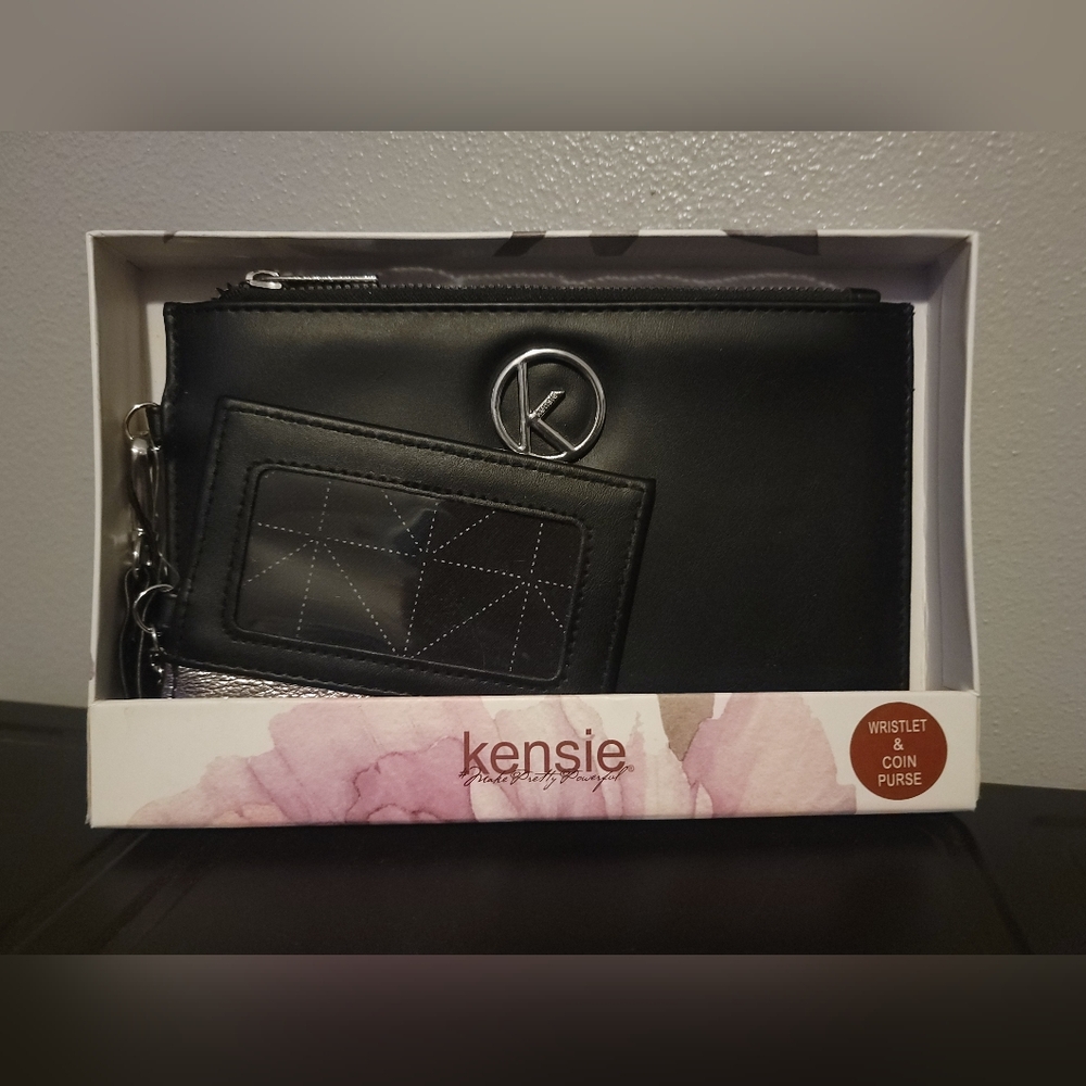 KENSIE WRISTLET & COIN PURSE